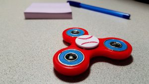 ハンドスピナーに無理やりメリットを求めてみた