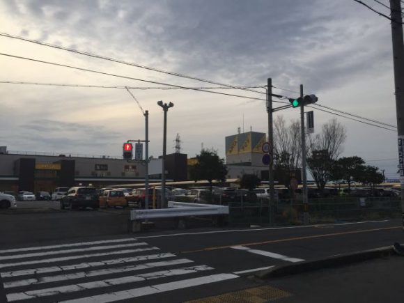 絶対ファミマになると思ってたアピタ稲沢店前のサークルKが、モスバーガーになるよ！