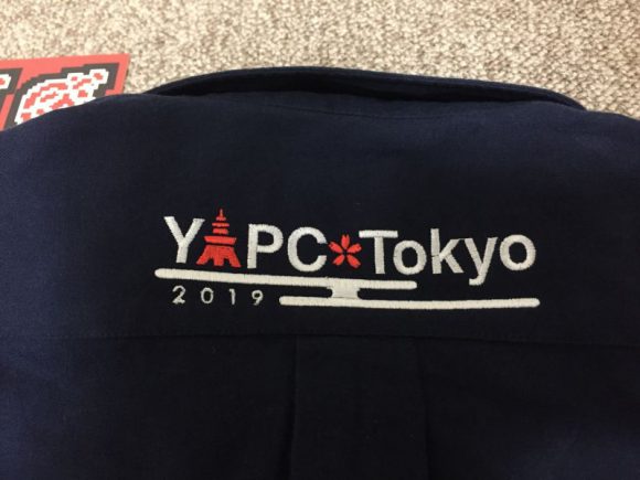 YAPC::Tokyo 2019（やぷしーとうきょう）でもらったフランネルシャツの裏