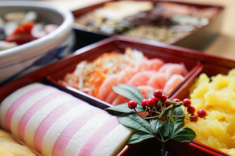 おせち料理ベスト10発表！人気具材の意味や通販トレンド2026