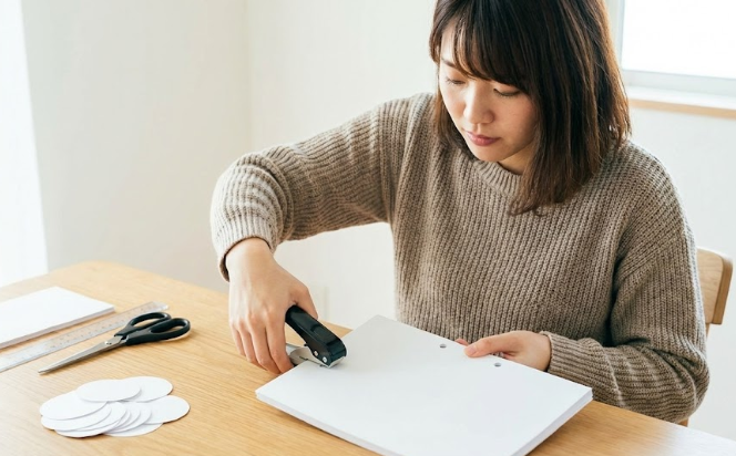 穴あけパンチで自作する方法