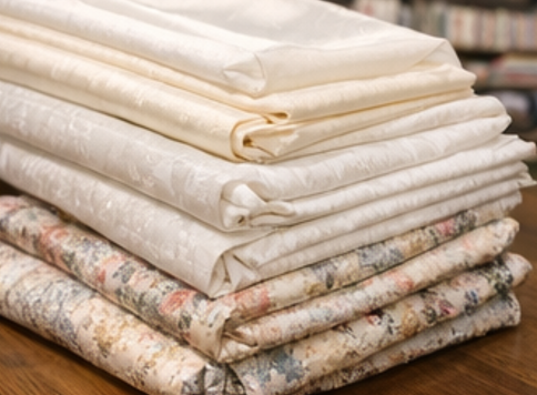 問屋と業務用通販で反物購入